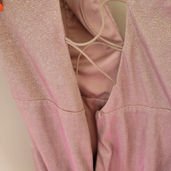 Shiny party dress. - Picture 4 of 4